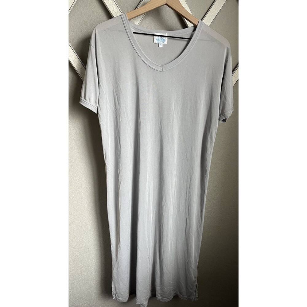 Vintage Wintersilks Women's L 100% Pure Silk Nightgown Night Shirt - Light Gray
